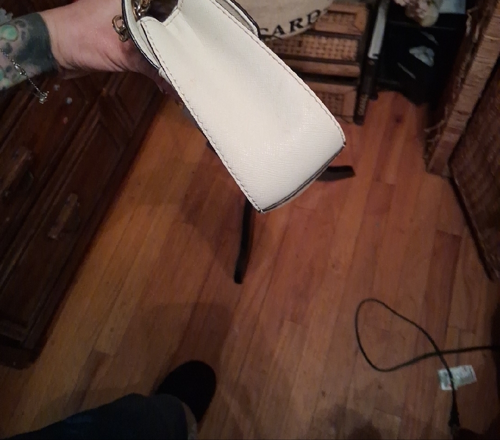 Michael Kors Sloan Cream Crossbody Bag with Gold Studs - Picture 4 of 16